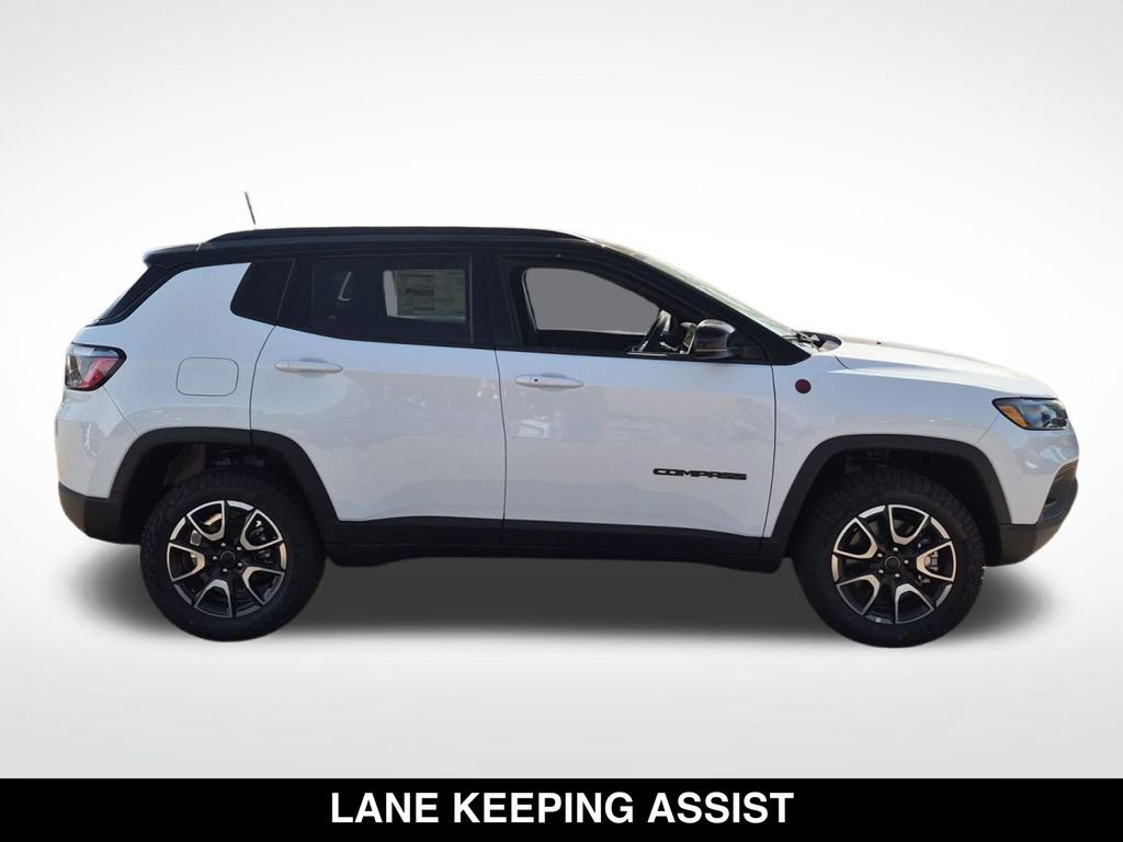 New 2026 Jeep Compass Trailhawk w/ Trailer Tow Group AWD/4WD image 6