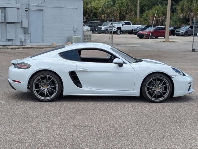 Used 2021 Porsche 718 Cayman RWD image 4