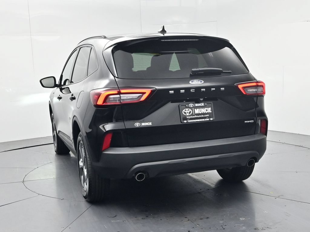 Used 2025 Ford Escape ST-Line AWD/4WD image 6