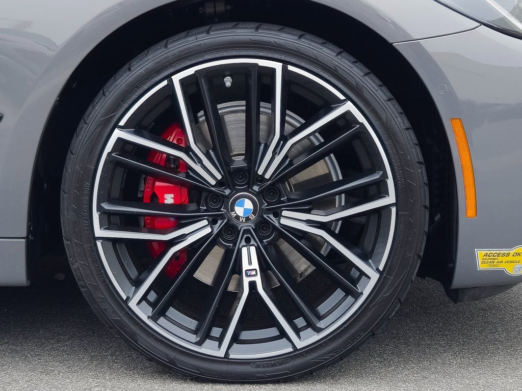 Used 2021 BMW 530e xDrive w/ M Sport Package image 9