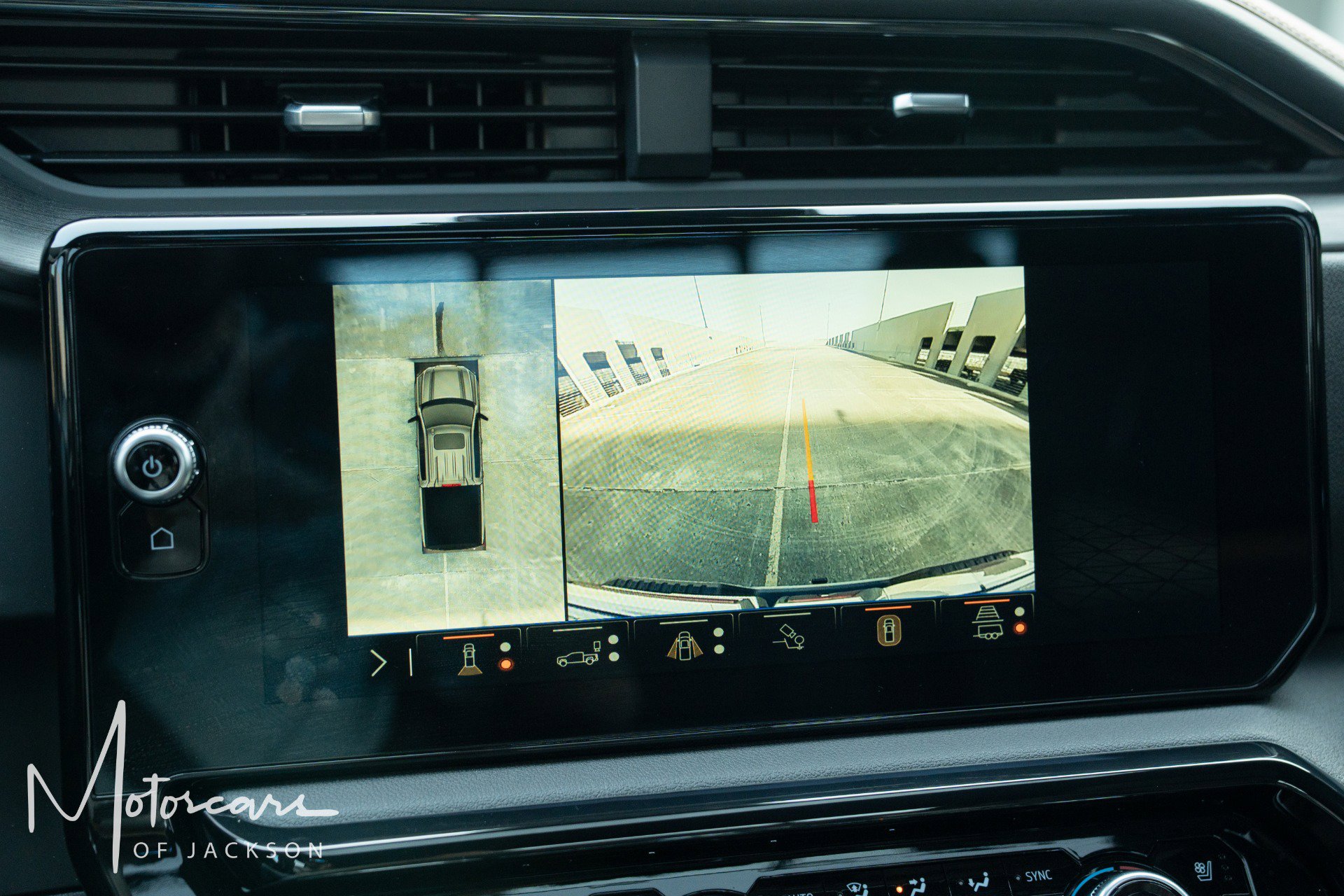 Used 2025 GMC Sierra 1500 AT4 w/ AT4 Premium Package image 20