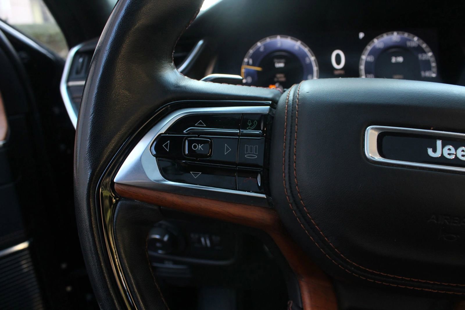 Used 2021 Jeep Grand Cherokee L Summit image 30