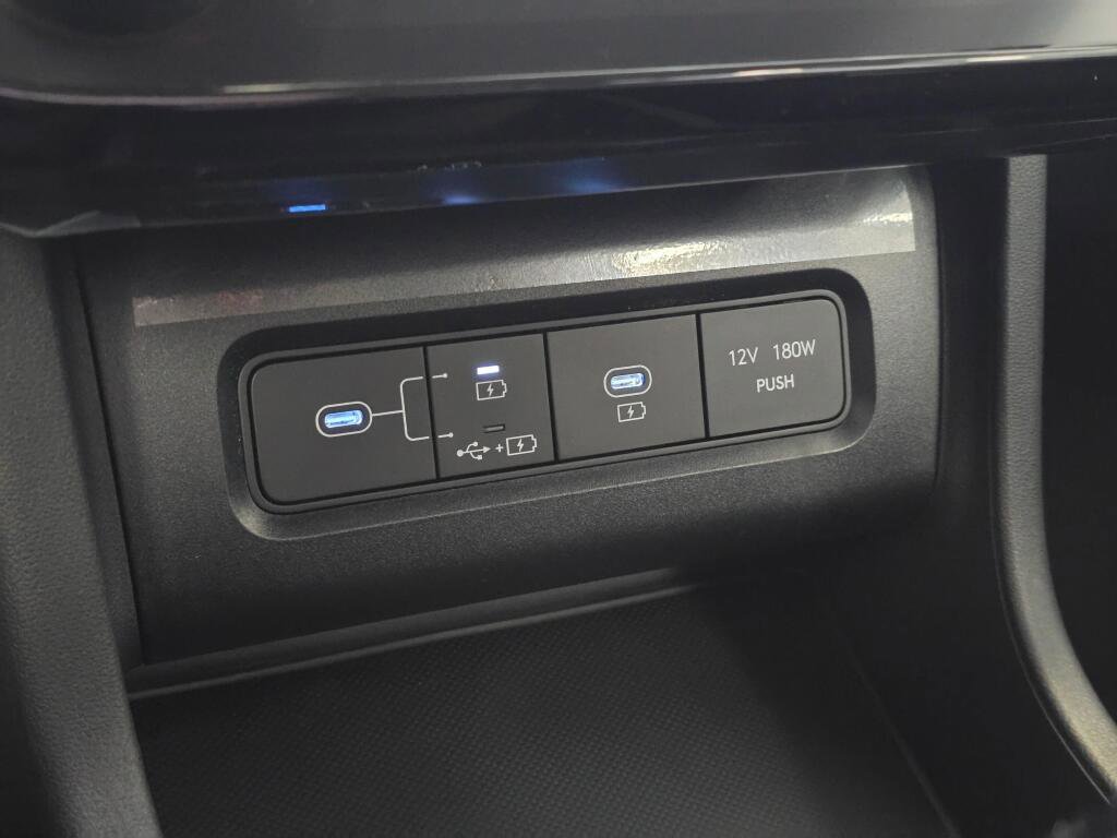 New 2026 Hyundai Tucson Blue SE image 30