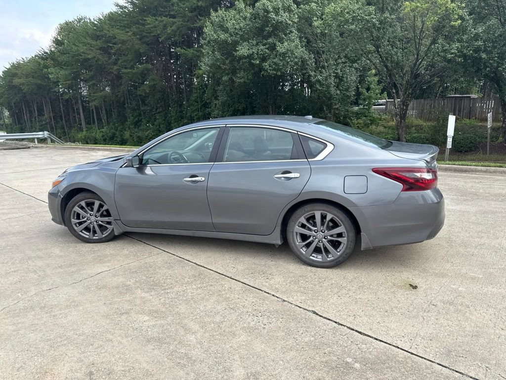 Used 2018 Nissan Altima 2.5 SR w/ SR Special Edition FWD image 14
