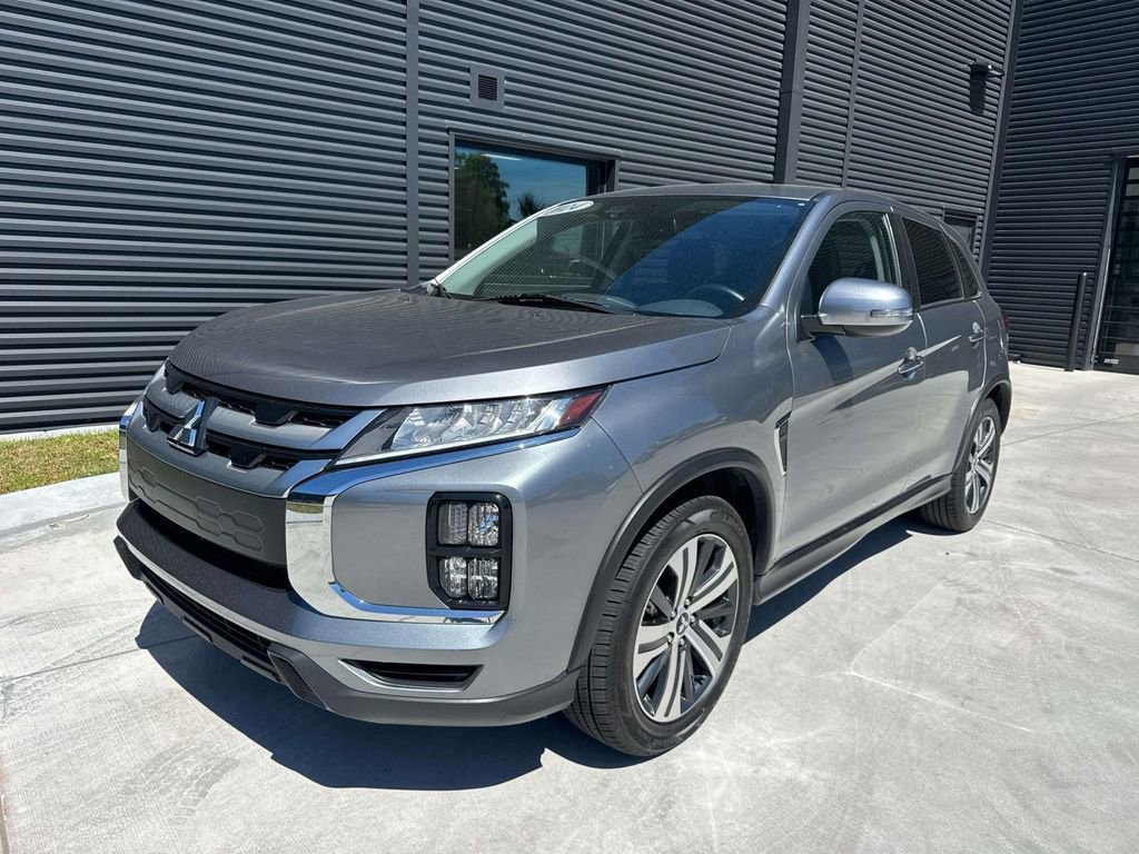 Used 2024 Mitsubishi Outlander Sport SE image 1