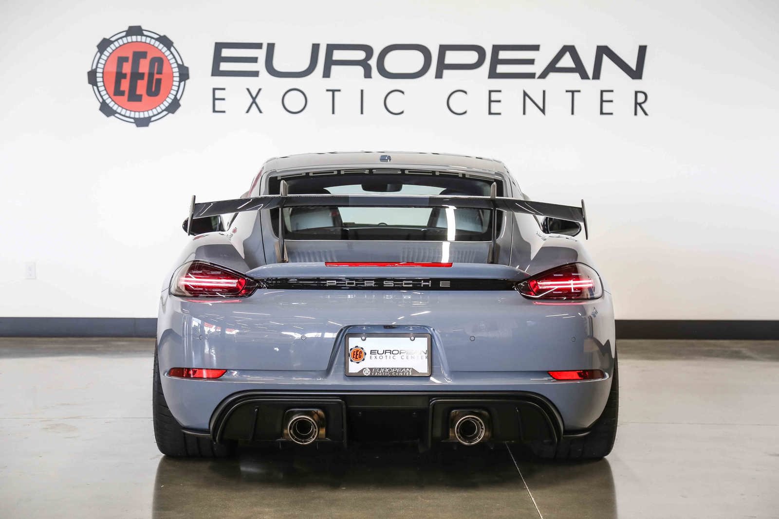 Used 2025 Porsche 718 Cayman GT4 RS w/ Weissach Package RWD image 24