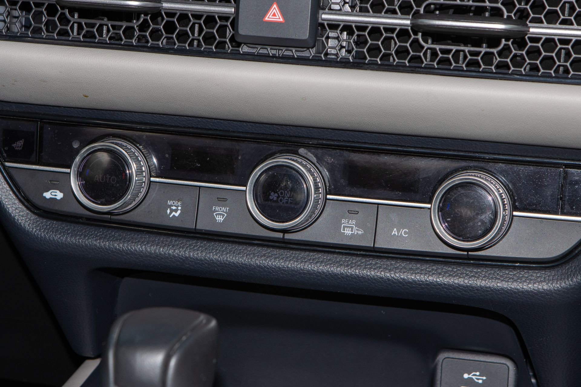 Certified 2023 Honda HR-V EX-L image 30