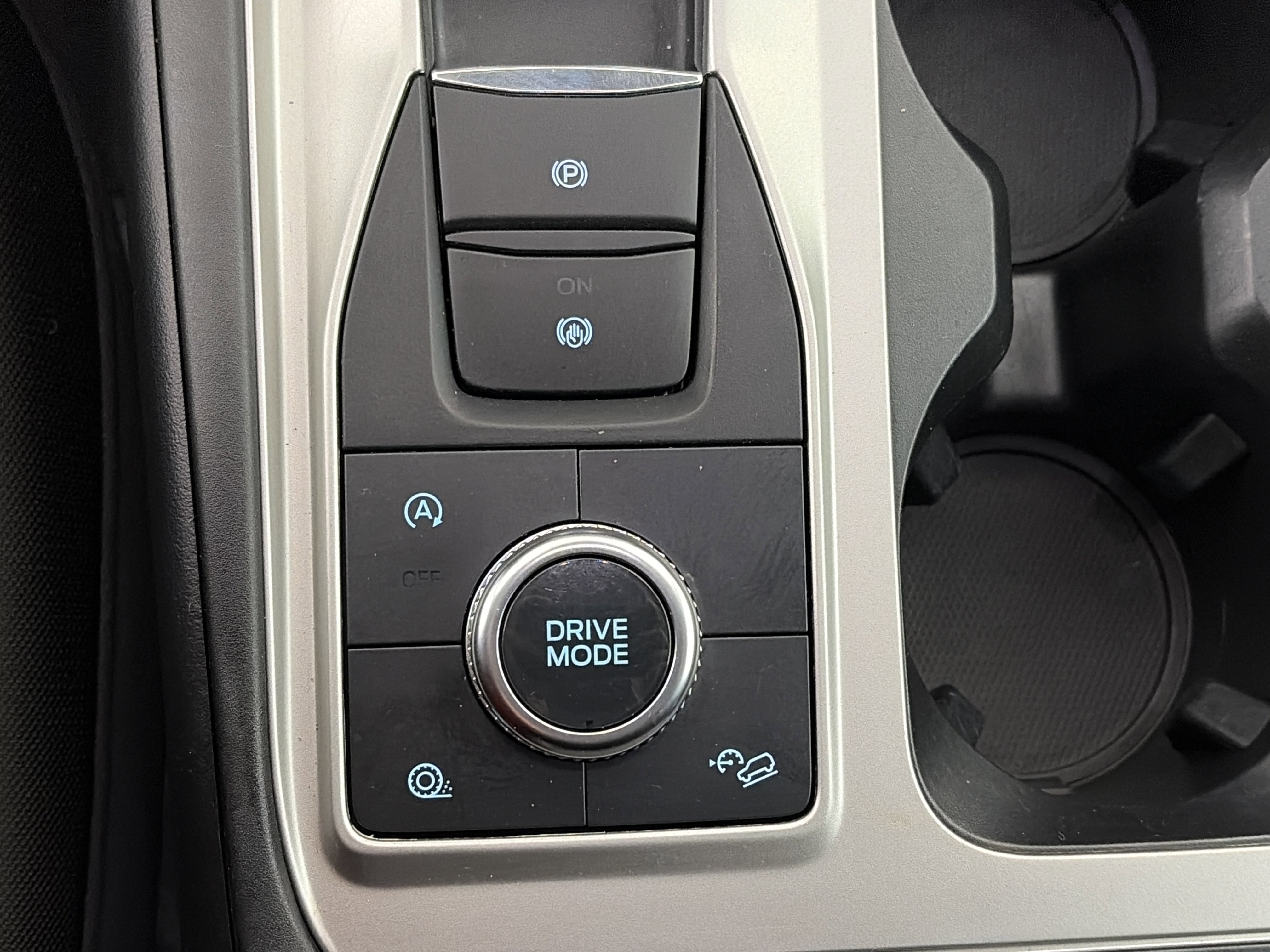 Used 2021 Ford Explorer XLT AWD/4WD image 27