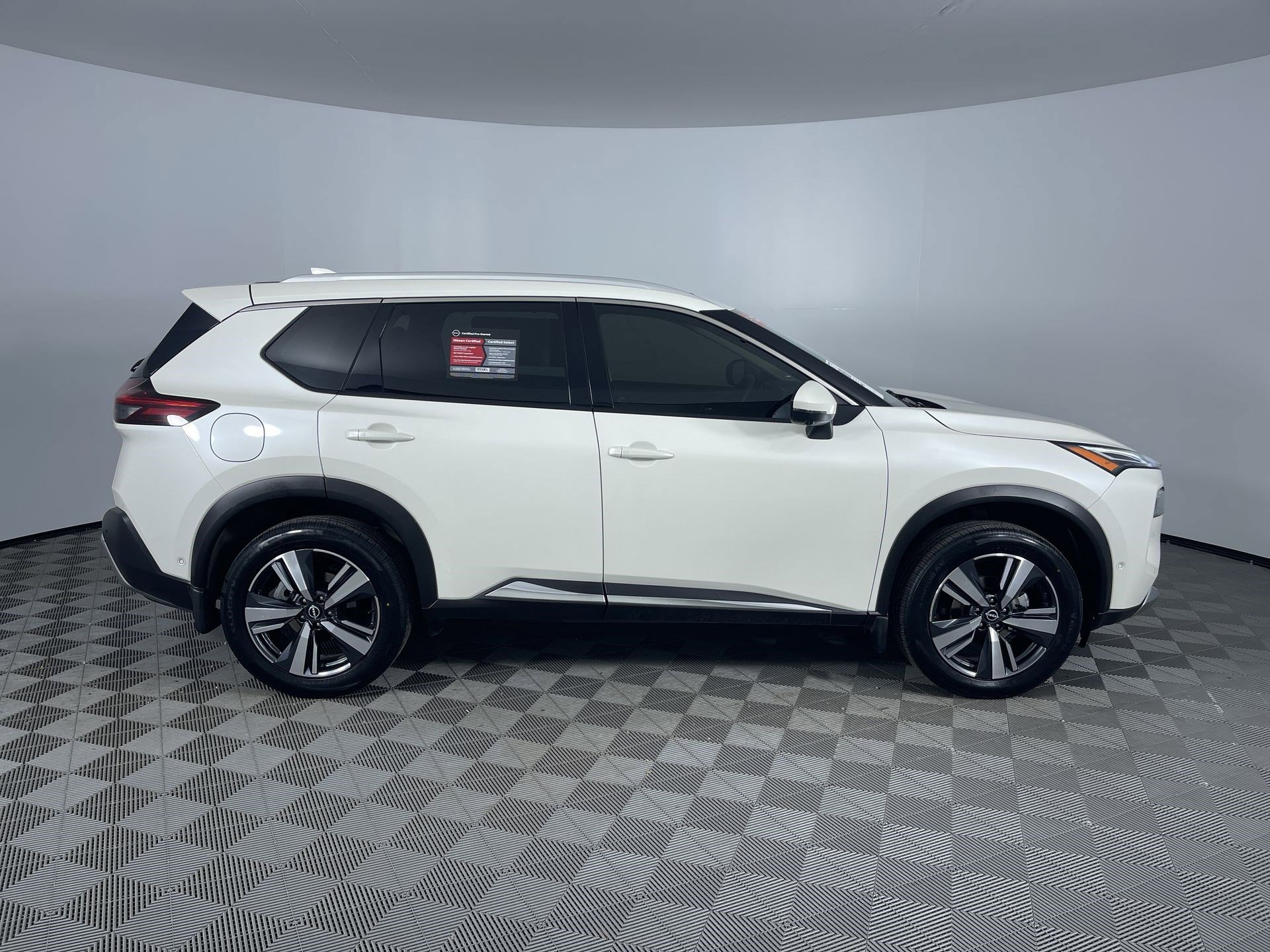 Certified 2023 Nissan Rogue Platinum w/ Platinum Premium Package image 10