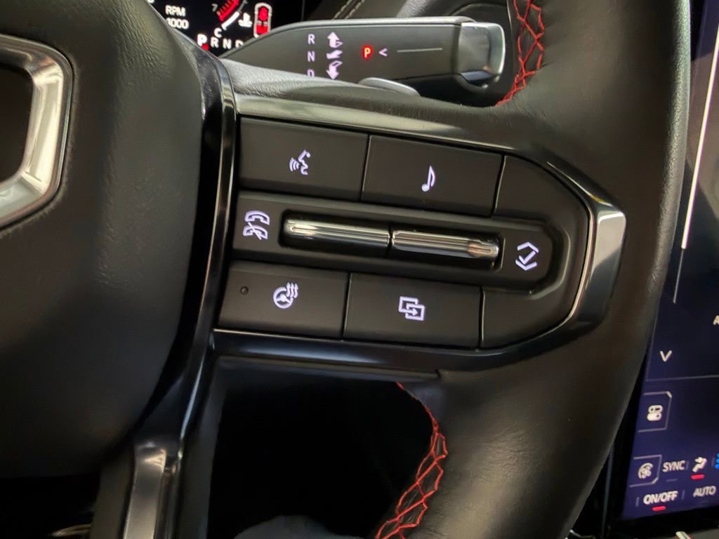 Used 2025 GMC Yukon AT4 Ultimate AWD/4WD image 20