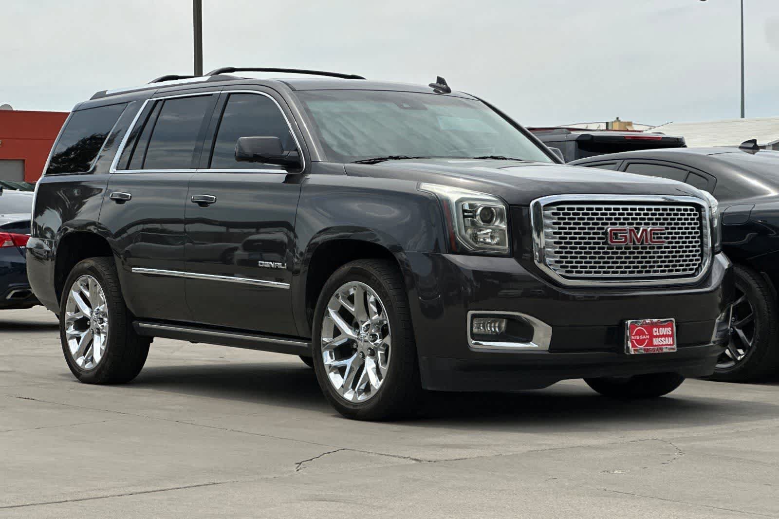 Used 2016 GMC Yukon Denali w/ Open Road Package AWD/4WD image 10