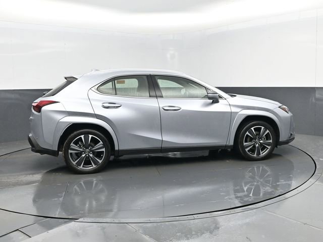 Used 2023 Lexus UX 250h AWD w/ Accessory Package (Z1) image 4
