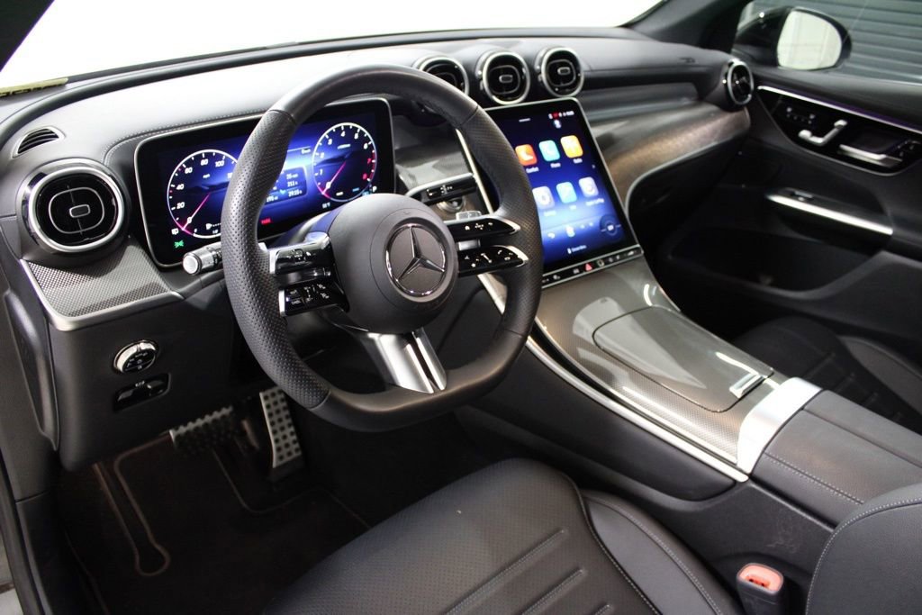 Certified 2026 Mercedes-Benz GLC 300 image 4