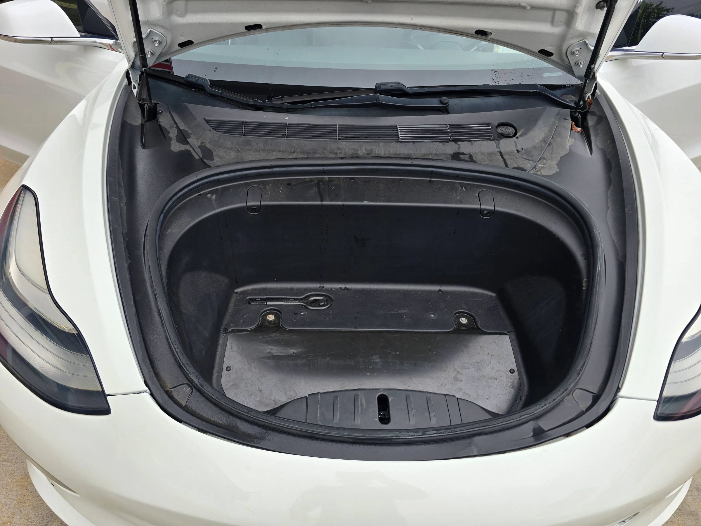 Used 2018 Tesla Model 3 Long Range AWD/4WD image 16