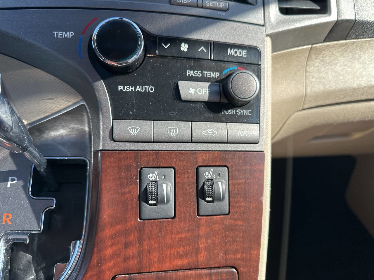 Used 2009 Toyota Venza AWD image 22