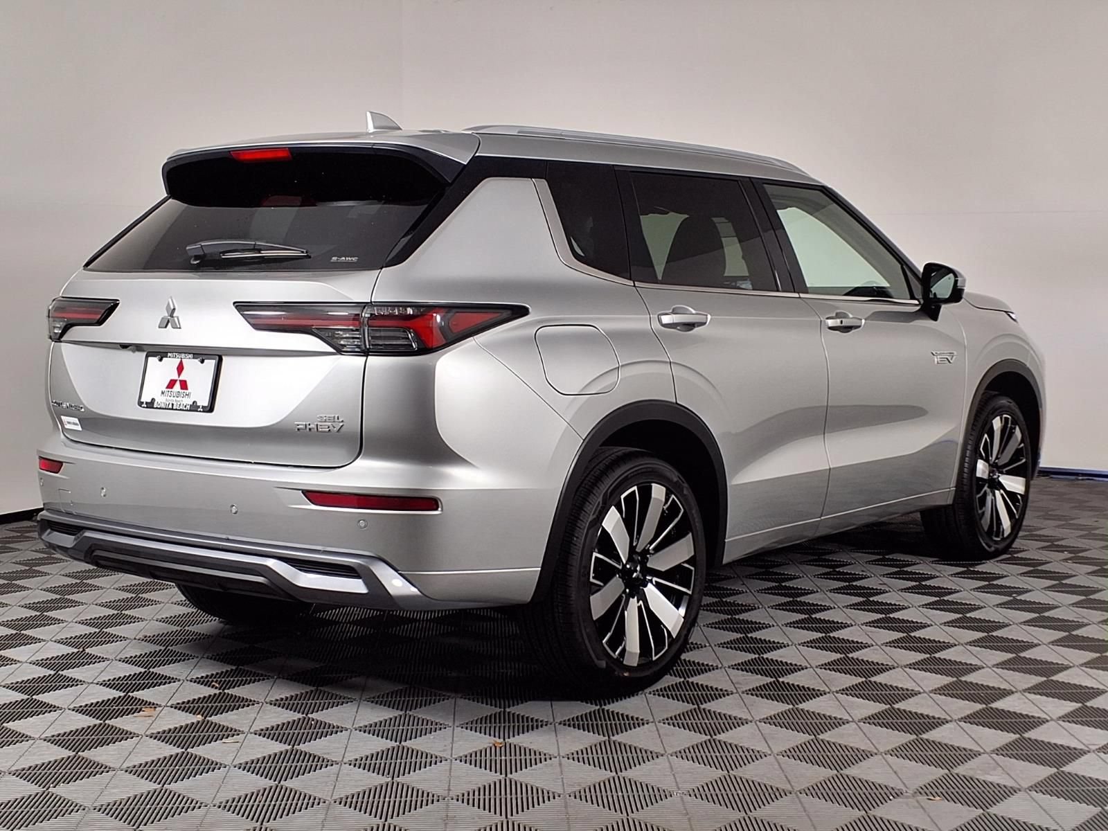 New 2026 Mitsubishi Outlander SEL AWD/4WD image 29