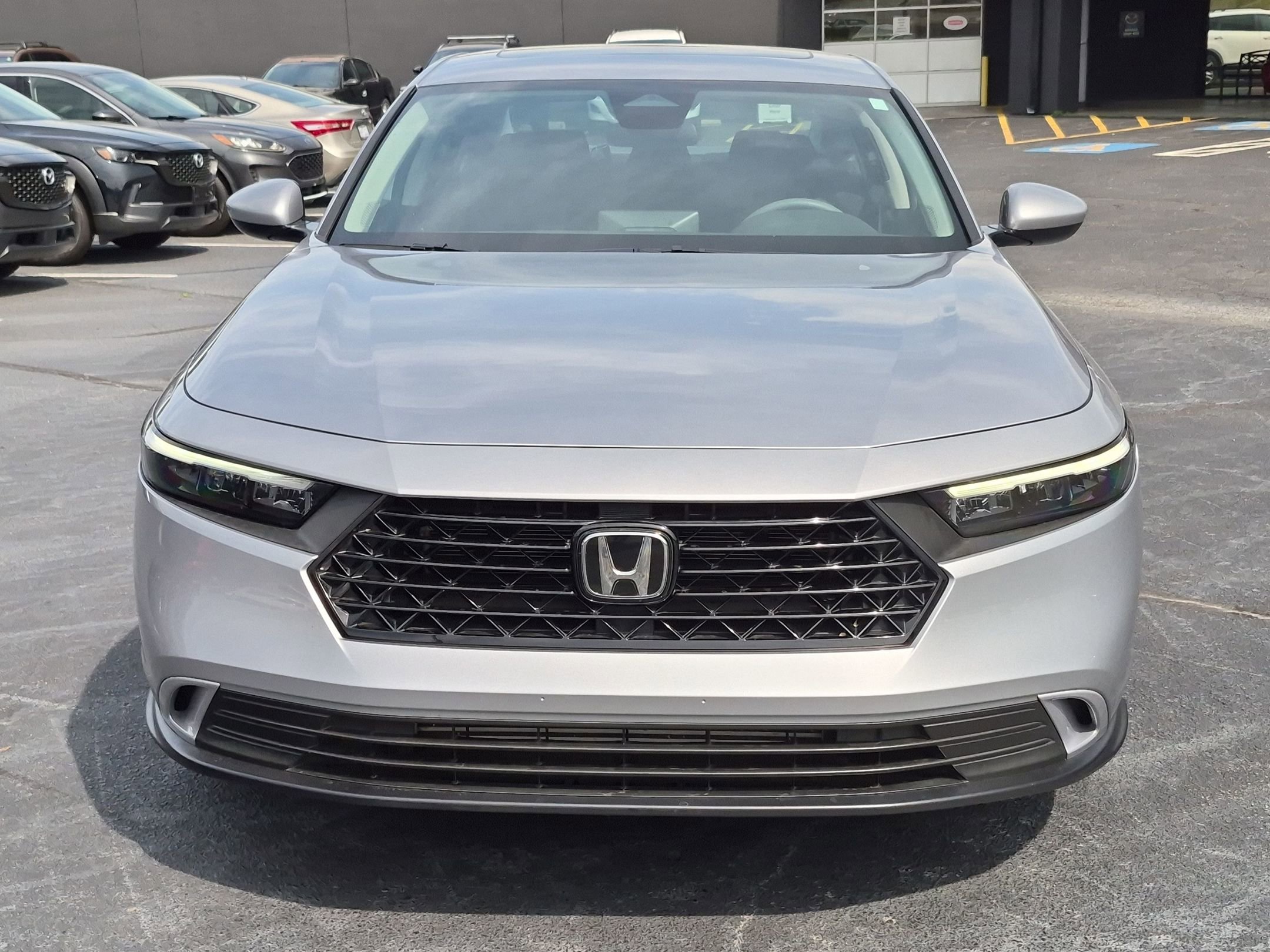 Used 2023 Honda Accord EX image 8
