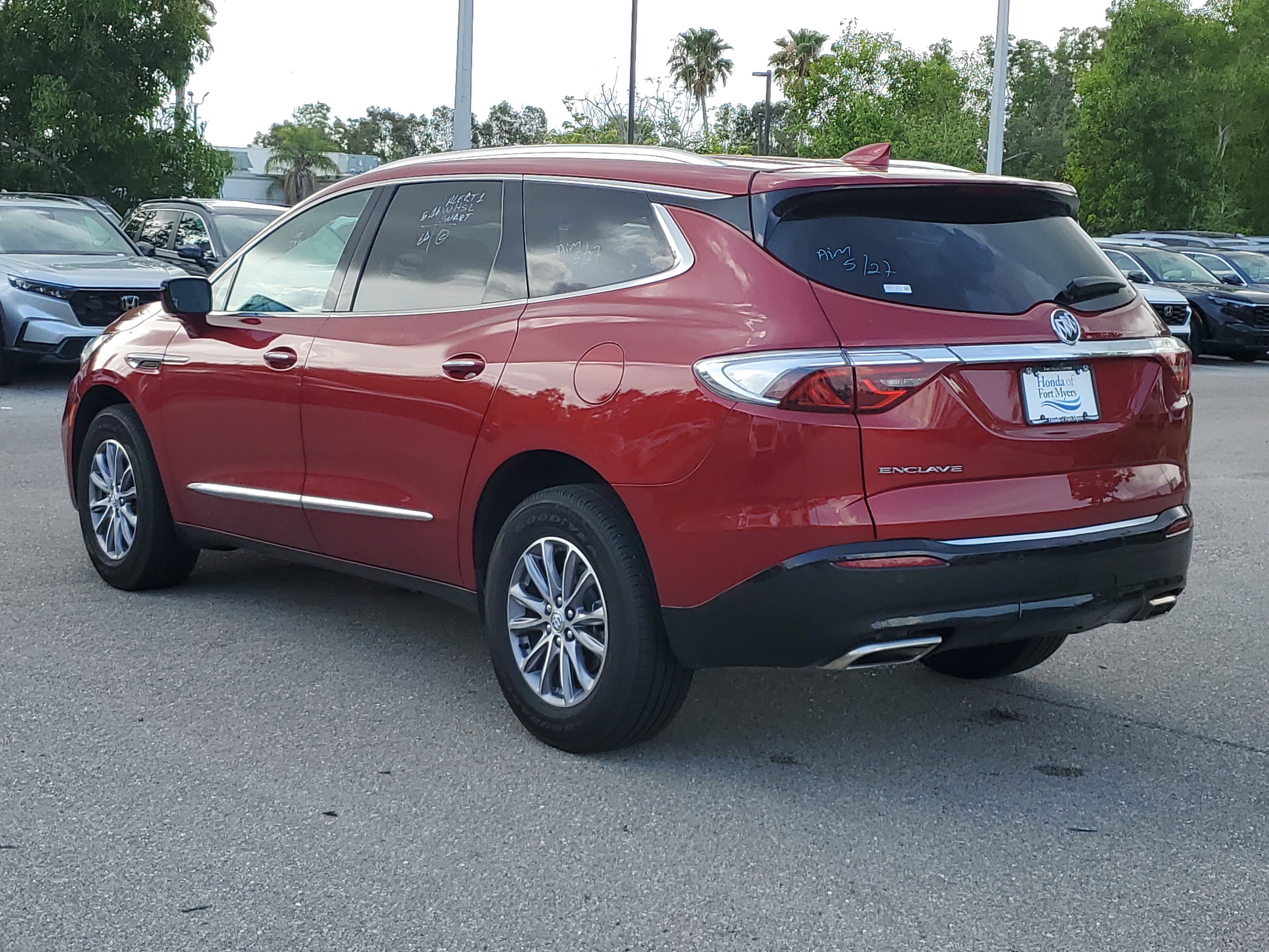 Used 2024 Buick Enclave Premium image 6