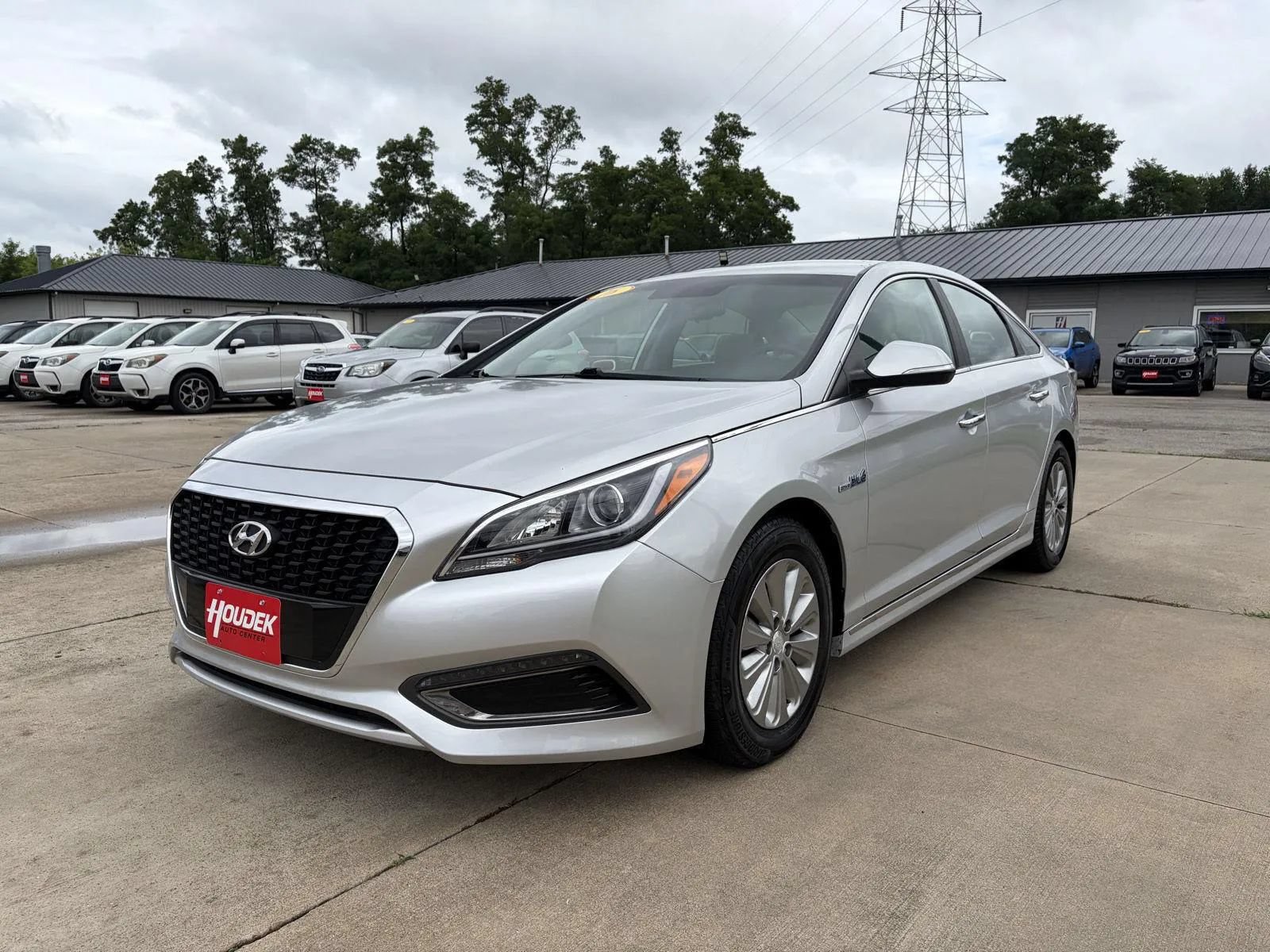 Used 2016 Hyundai Sonata SE FWD image 3