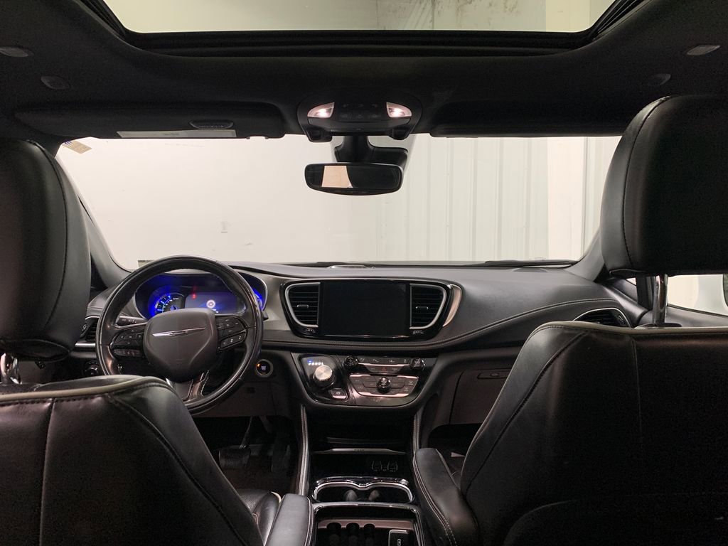 Used 2022 Chrysler Pacifica Limited w/ S Appearance Package image 20