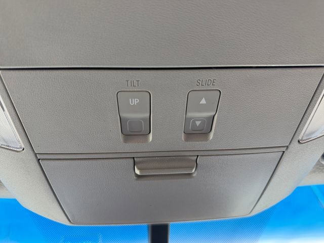 Used 2014 Toyota Sequoia Platinum image 34