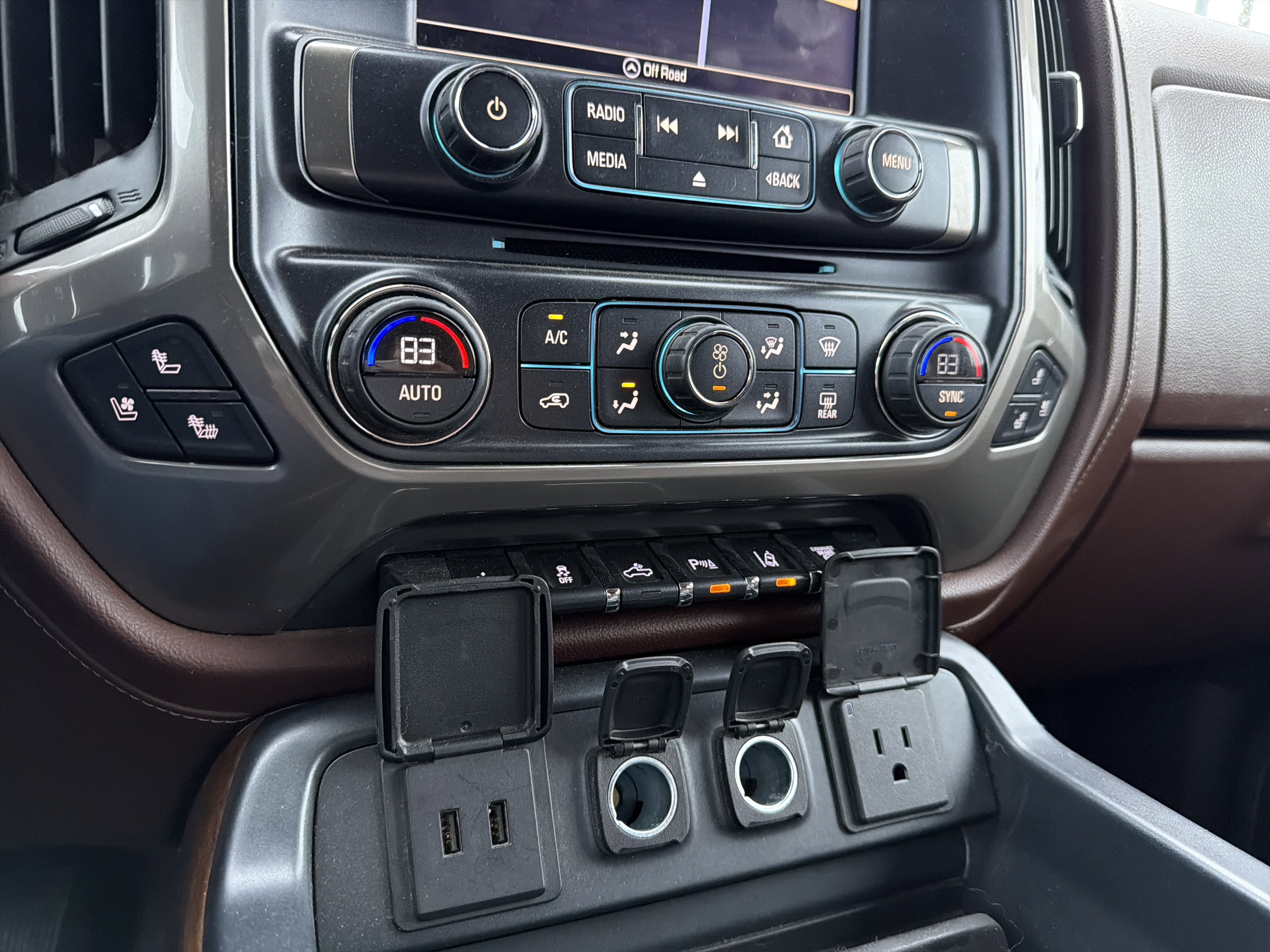 Used 2016 Chevrolet Silverado 2500 High Country image 20