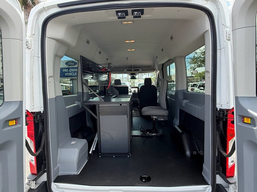 Used 2018 Ford Transit 150 XLT RWD image 16