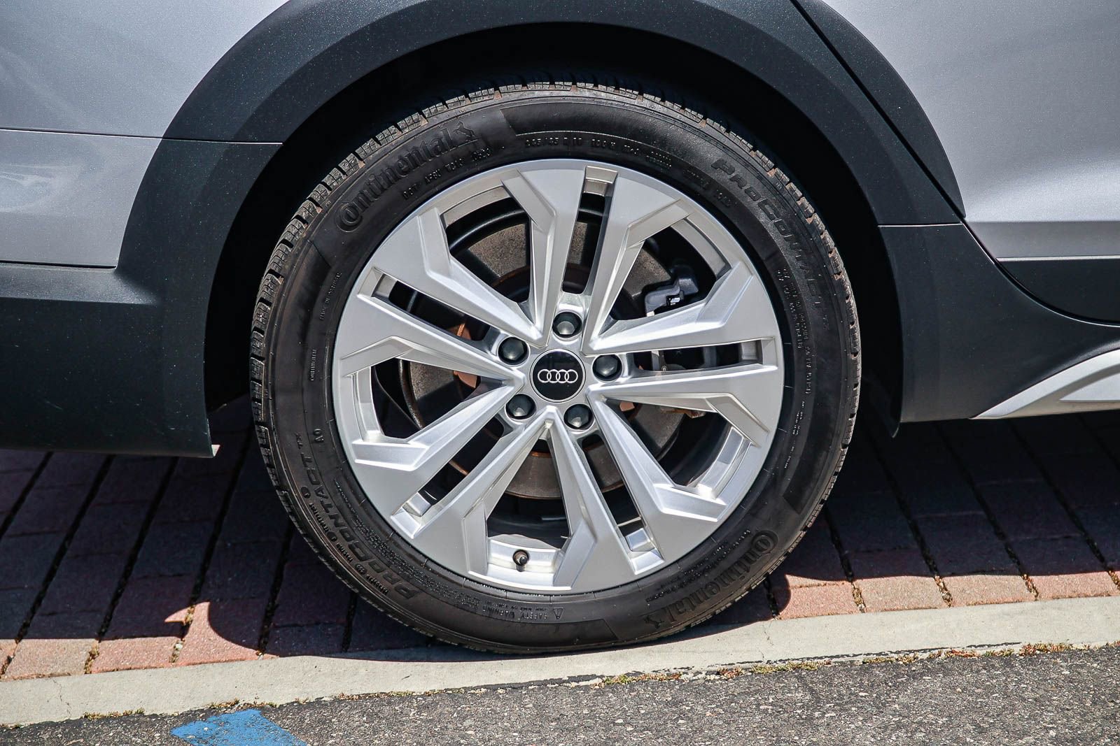 Used 2023 Audi A4 2.0T allroad Premium w/ Convenience Package AWD/4WD image 9