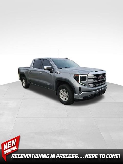 Used 2023 GMC Sierra 1500 SLE image 1