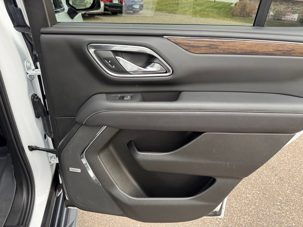 Used 2023 Chevrolet Tahoe Premier w/ Premium Package 2 image 31