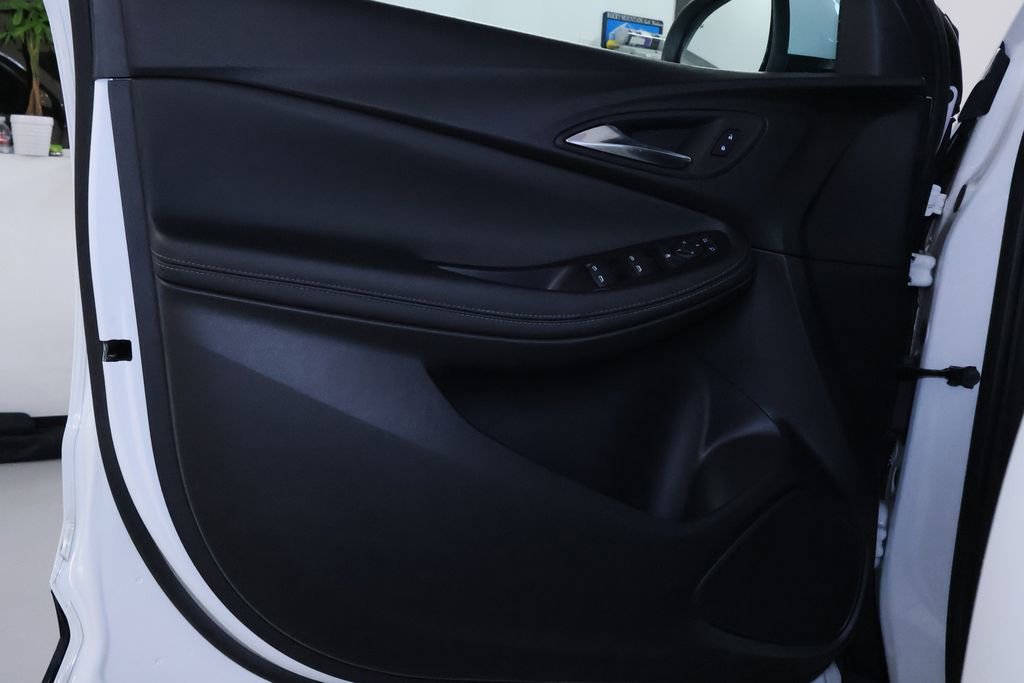 Used 2024 Buick Encore GX Sport Touring AWD/4WD image 12