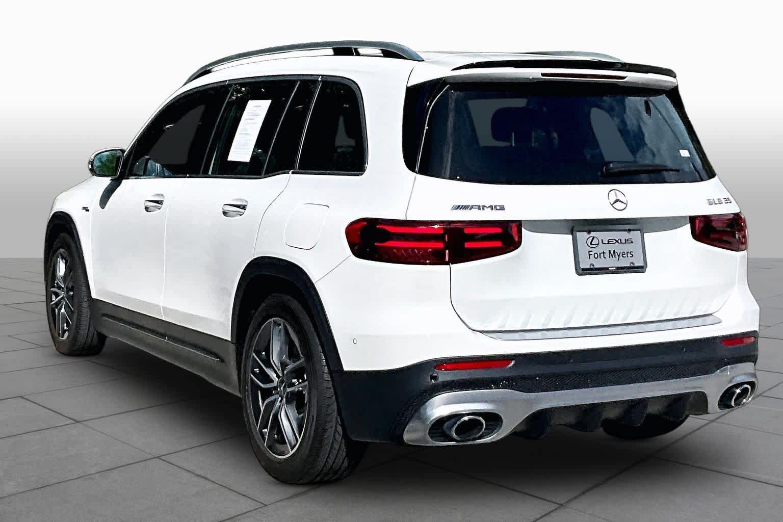 Used 2025 Mercedes-Benz GLB 35 AMG 4MATIC image 12