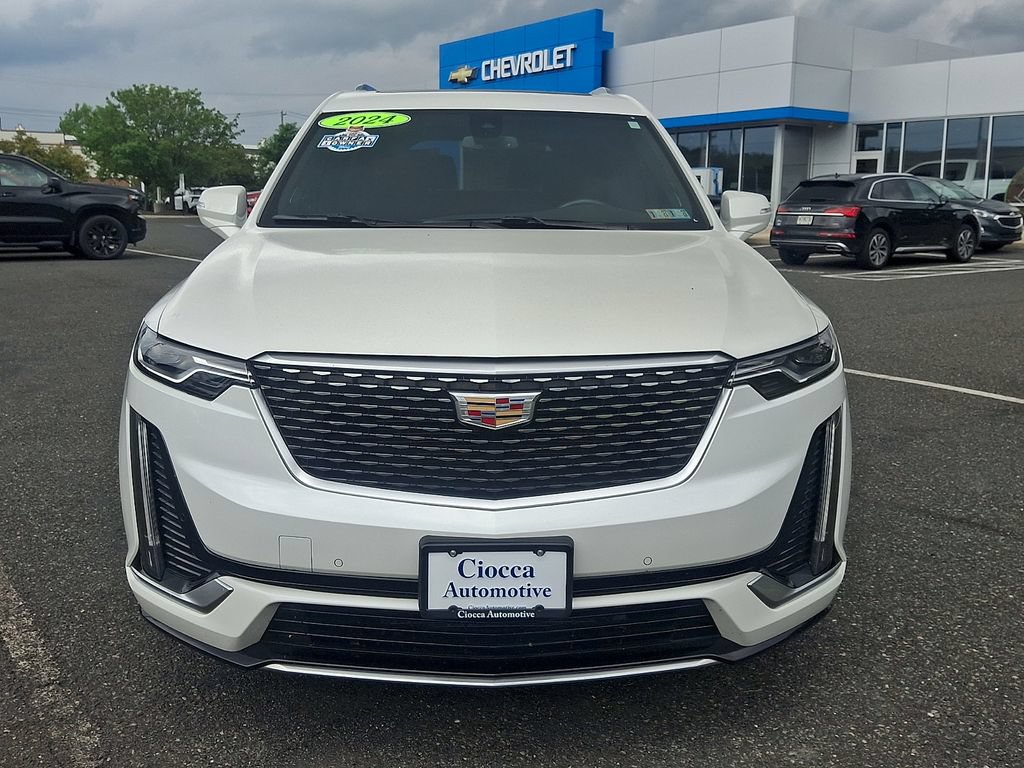Used 2024 Cadillac XT6 Premium Luxury AWD/4WD image 5