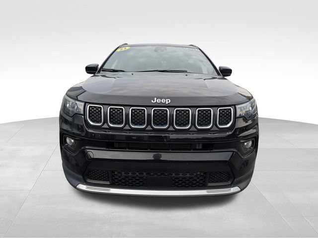 Used 2023 Jeep Compass Limited w/ Elite Group AWD/4WD image 2