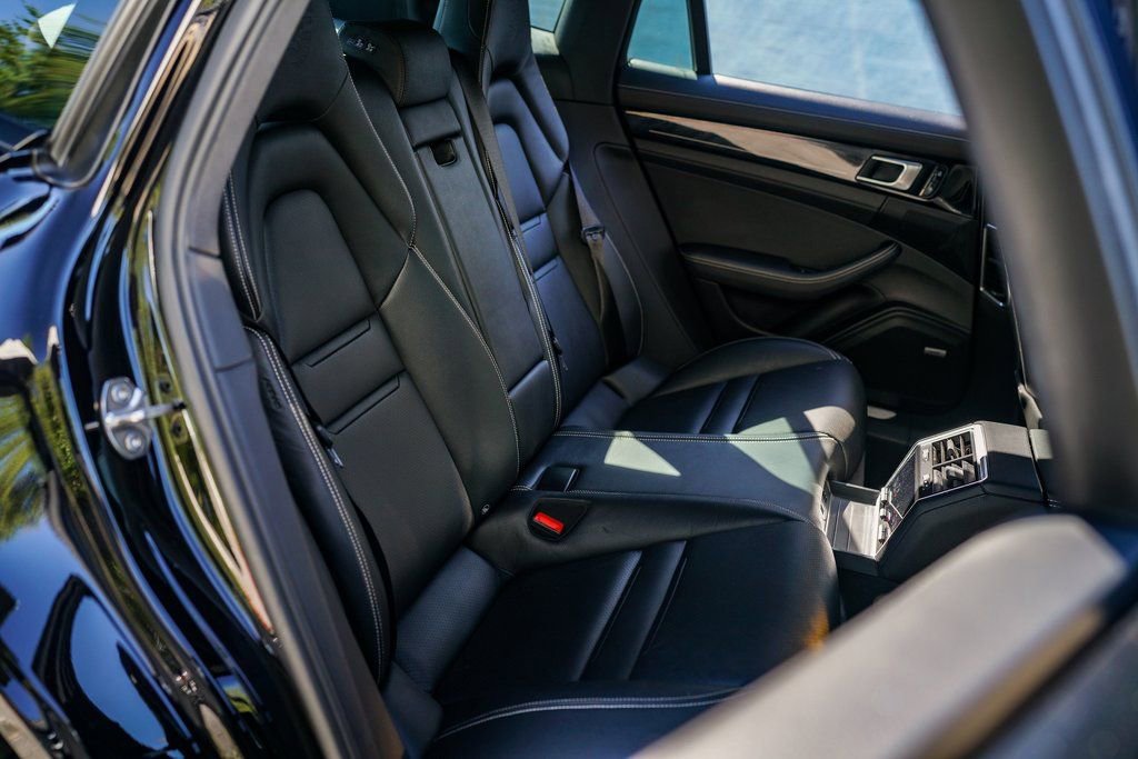 Used 2020 Porsche Panamera Edition image 26