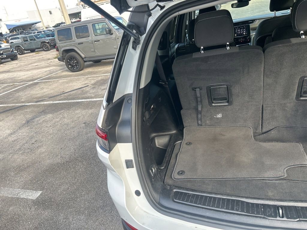 Certified 2023 Jeep Grand Cherokee L Laredo image 31