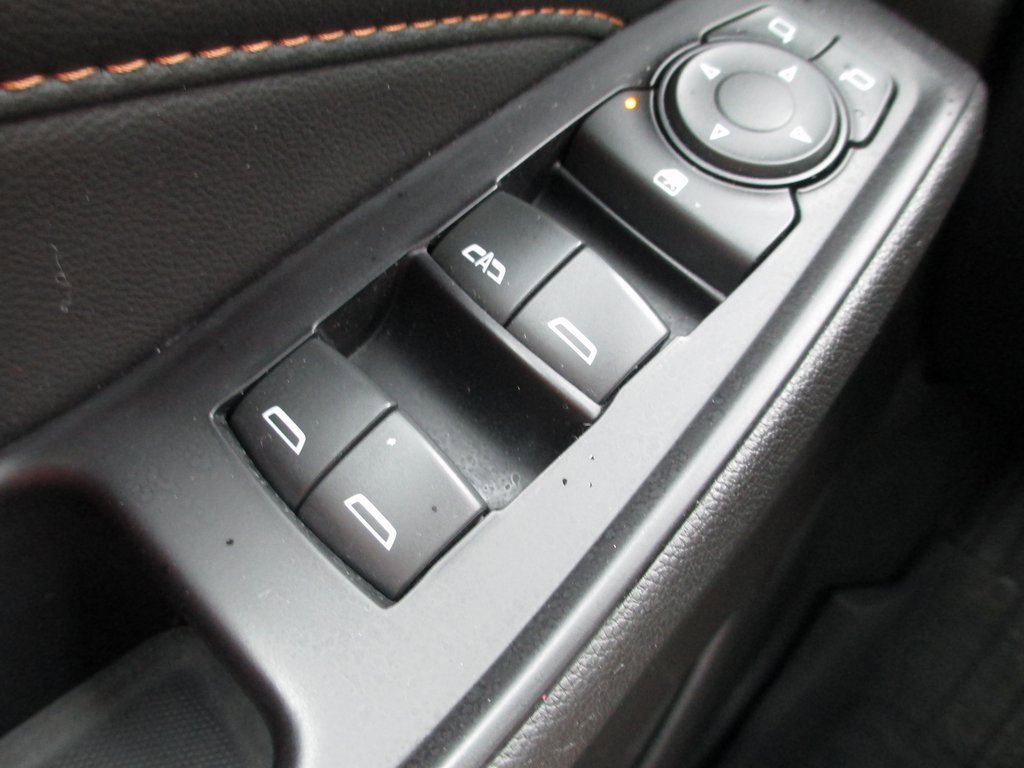 Used 2020 Chevrolet Traverse LT image 25