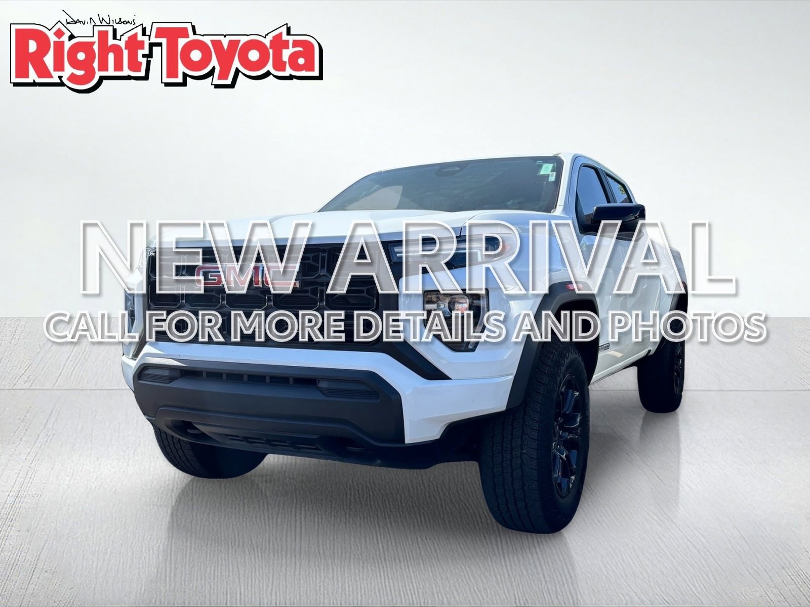 Used 2025 GMC Canyon Elevation RWD image 1