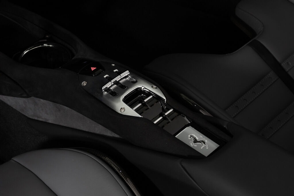 Used 2025 Ferrari 296 GTS image 32