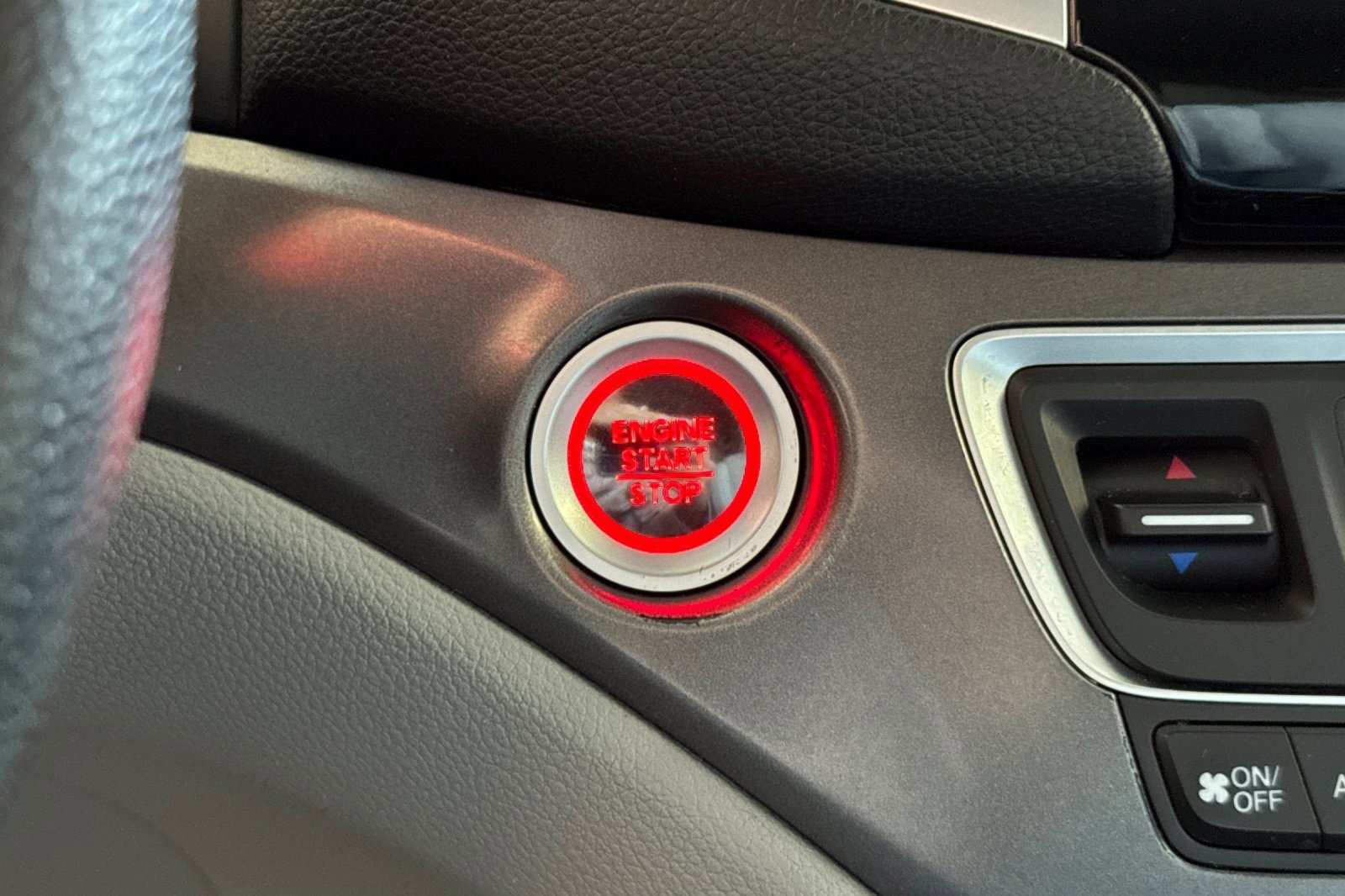 Used 2017 Honda Pilot EX image 34