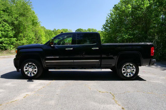 Used 2017 GMC Sierra 2500 Denali w/ Duramax Plus Package image 43