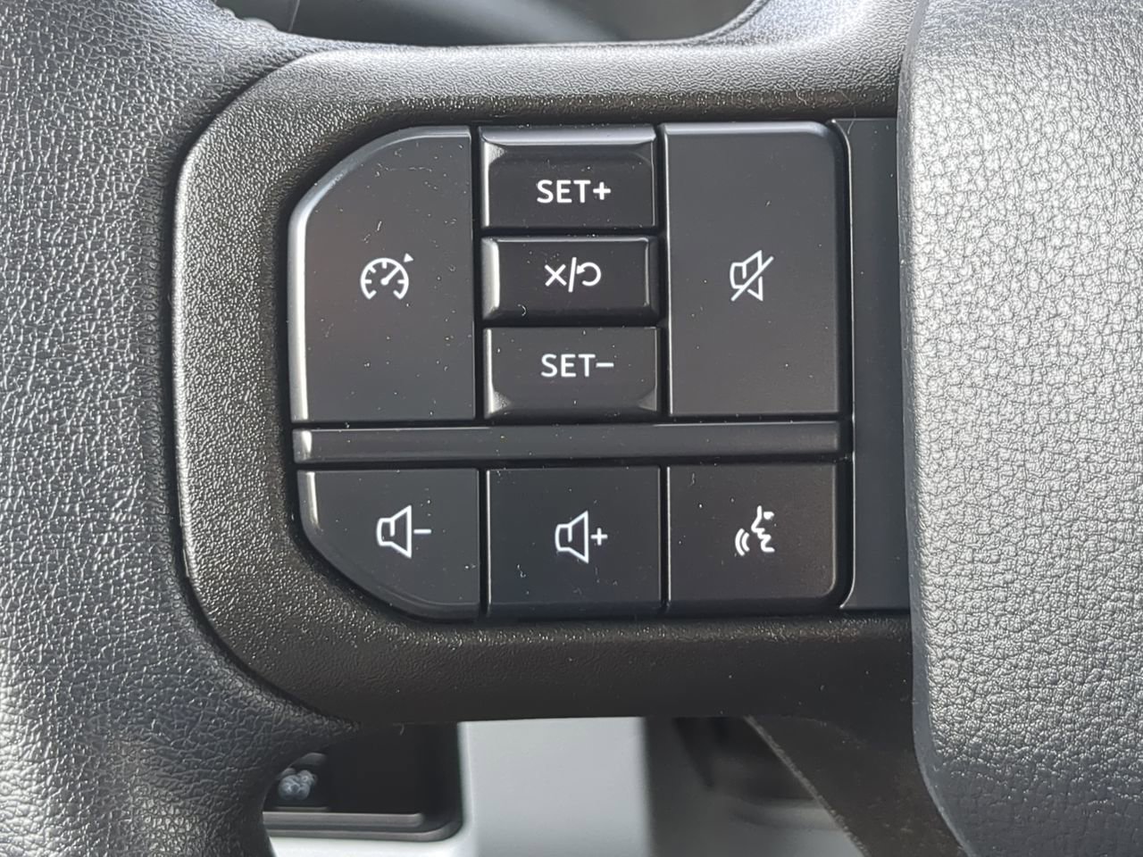 Certified 2023 Ford F250 XL w/ FX4 Off-Road Package AWD/4WD image 22