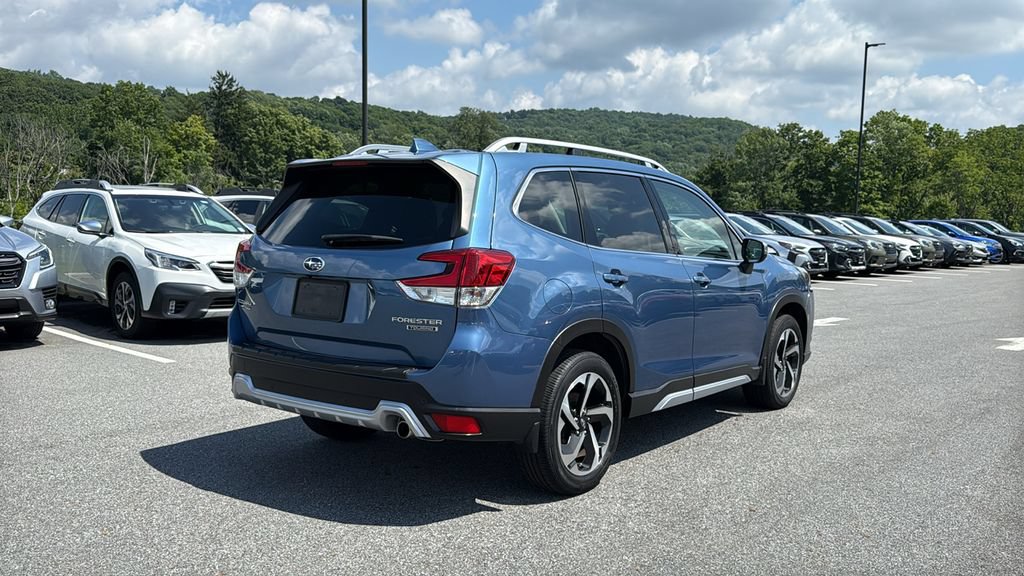 Certified 2023 Subaru Forester Touring AWD/4WD image 6