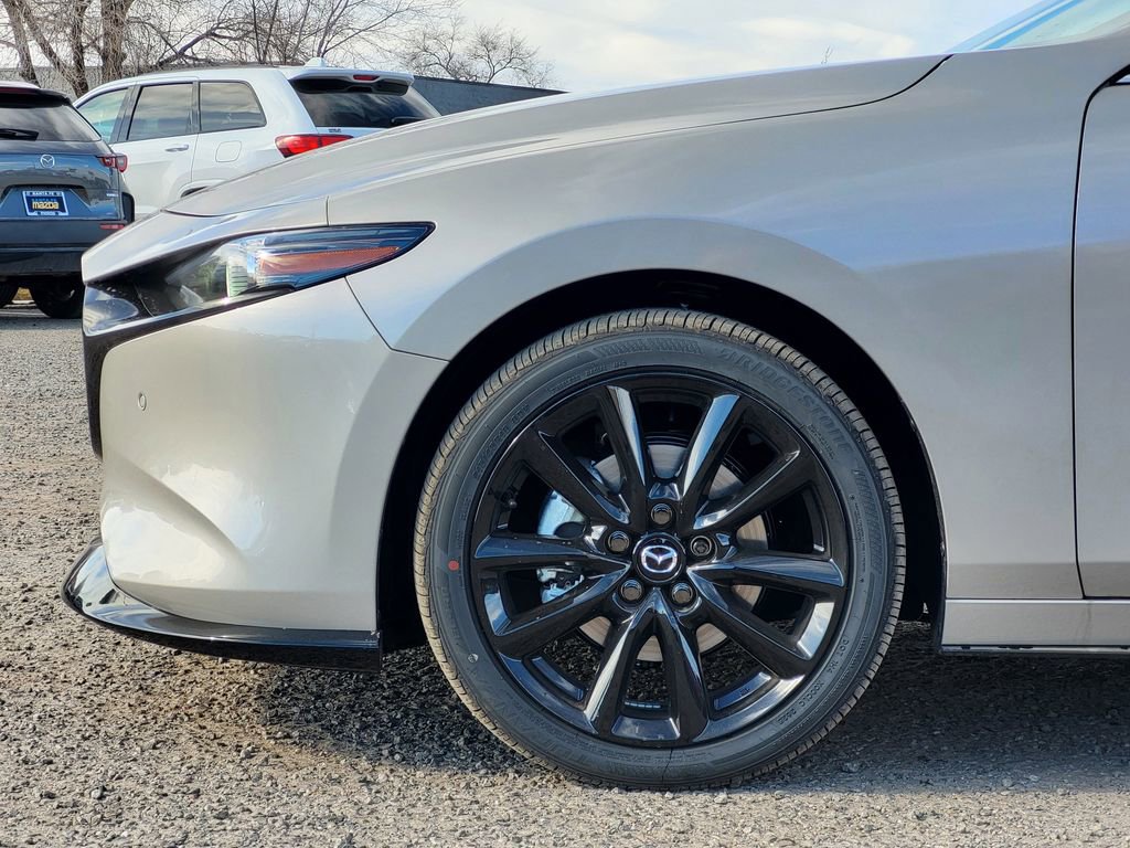 New 2026 MAZDA MAZDA3 Hatchback w/Premium Plus Pkg image 6