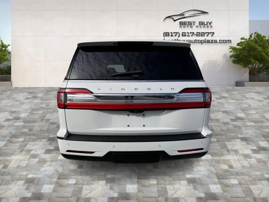 Used 2020 Lincoln Navigator L Reserve w/ Luxury Package RWD image 5
