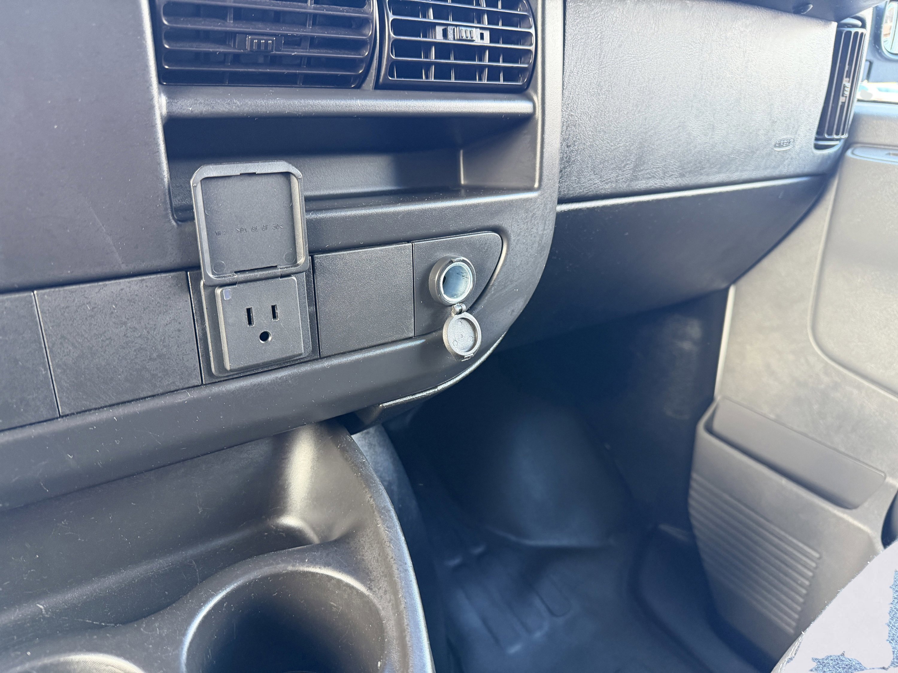 Used 2024 GMC Savana 2500 w/ Driver Convenience Package image 17