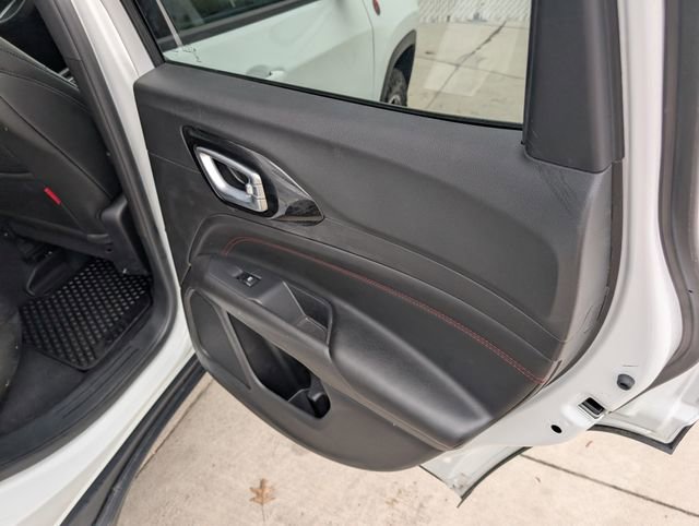 Used 2025 Jeep Compass Trailhawk AWD/4WD image 30