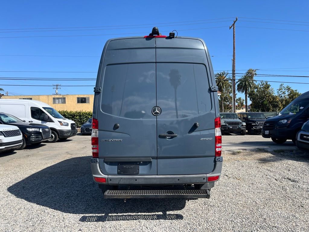 Used 2018 Mercedes-Benz Sprinter 2500 image 10