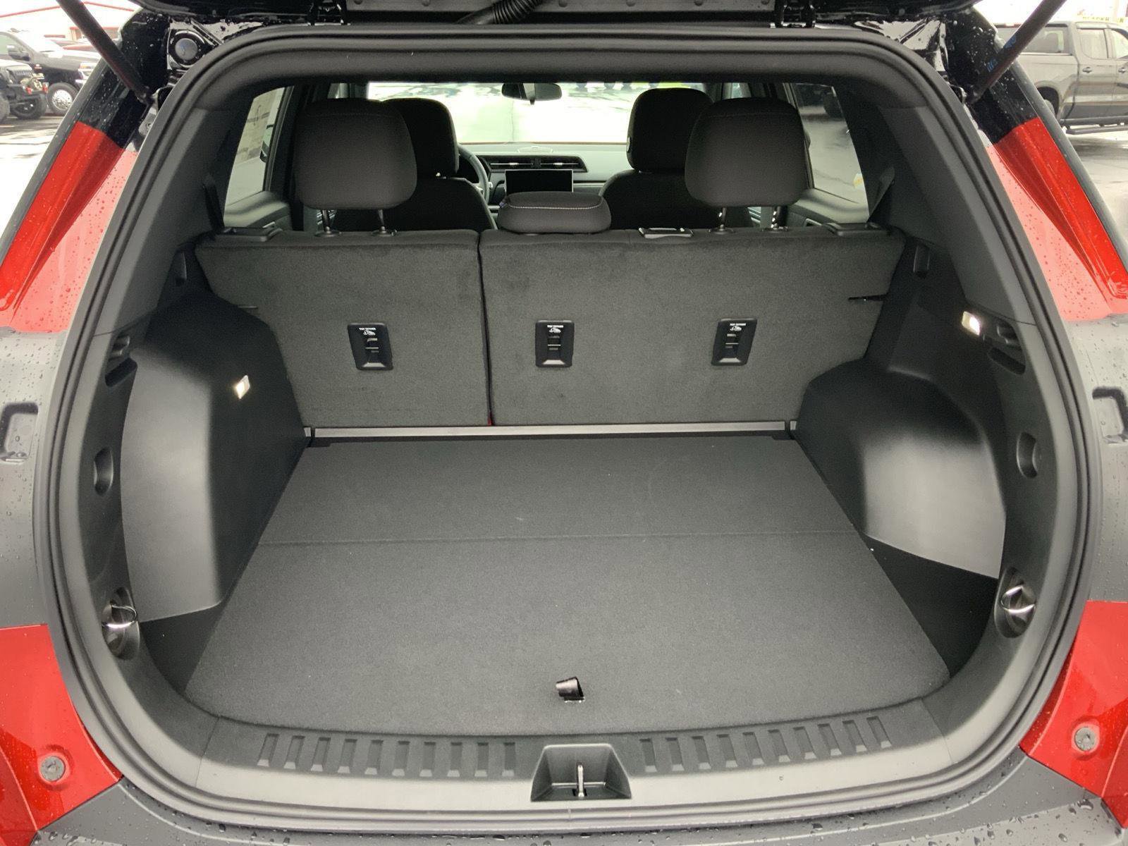 New 2026 GMC Terrain Elevation image 12