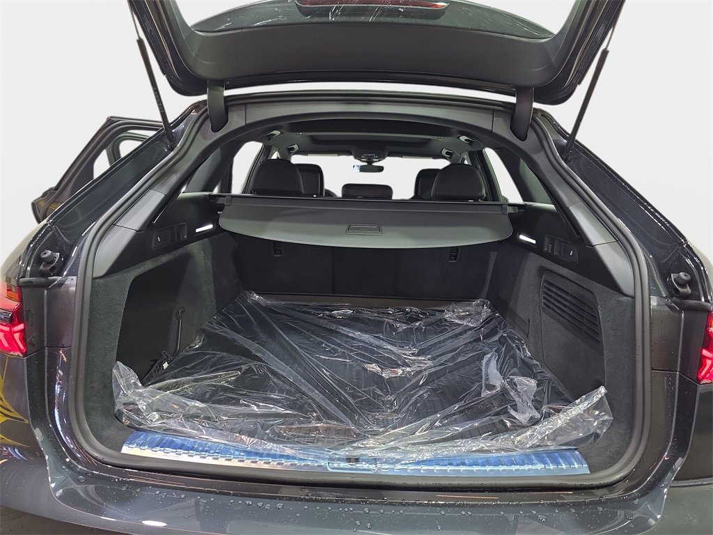 New 2025 Audi A6 Premium Plus image 12